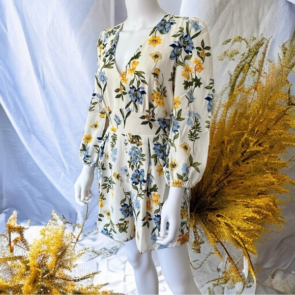 Sugar Lips Butterflies Spring Floral Romper - Picture 2 of 9